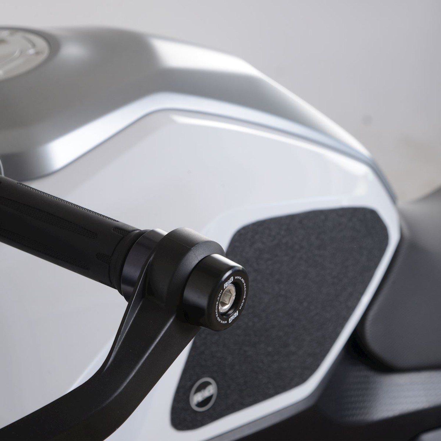 R&G Racing Bar End Sliders for the BMW F 900 XR '20'22